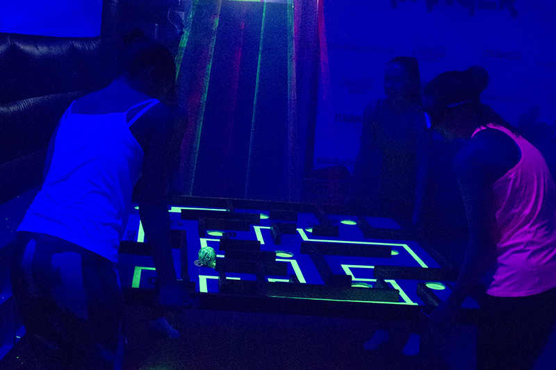 blacklight_megalabyrint